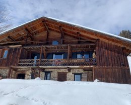 Le Teuz - Charme exceptionnel, Vue magnifique ,proche des pistes (1.2km) Le Teuz - Charme exceptionnel, Vue magnifique ,proche des pistes (1.2km)