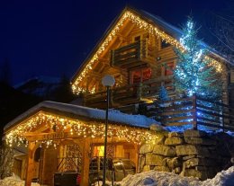 Chalet de rêve en rondins superbe vue, immenses terrasses,sauna storvat