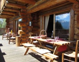 Chalet de charme " Des deux écureuils "  familial et douillet pour10personnes