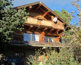 Chalet de charme " Des deux écureuils "  familial et douillet pour10personnes