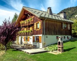 Ferme d'Eugénie, Chalet de charme idéal famille, déco bois, bel aménagement