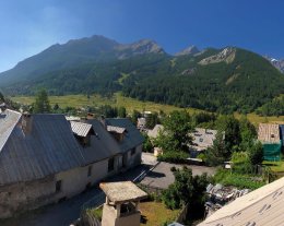 La Grange d'Alex,  2 à 8 personnes, calme et confort