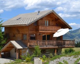 Chalet 3* LE LAGOPEDE 400M DES PISTES WIFI