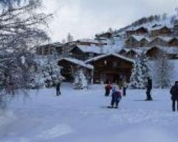 CHALET NEIGE DE PRINTEMPS