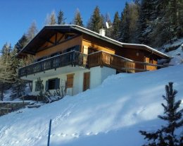 CHALET IDEALEMENT SITUE AU PIED DES PISTES