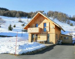 - CHALET   D'ALBIEZ  Meublé Classé 3 étoiles - ALBANNE  1650 m