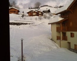 T5 dans Chalet de Grand Standing bois (piscine couverte chauffée, garage couvert)