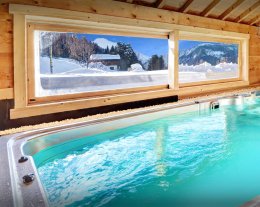Chalet Flocon Magique, superbe location pour 12 avec sauna, spa et piscine intérieure