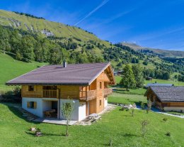 Gîte de 13 personnes dans un chalet Savoyard