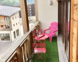 Appartement agréable orienté sud bien équipé face aux pistes 