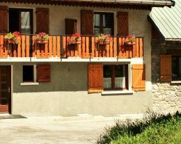 CHALET DES FLOCONS APPARTEMENT 8 PERSONNES