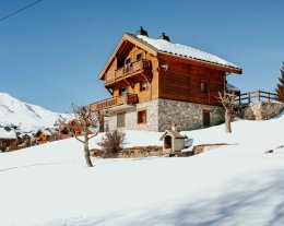 LES HELLEBORES 2- RDC ---    3* LES HELLEBORES 2- RDC ---    3*