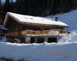 Le Perrey 1 - Design avec vue sur montagne et village. Terrasse Sud avec piscine, pistes ski aux pieds