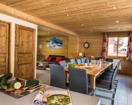 Chalets Lacuzon- au pied des pistes des 3 Vallées avec sauna et jacuzzi