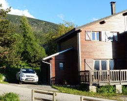 Jolie chalet EYNE STATION avec jardin Jolie chalet EYNE STATION avec jardin