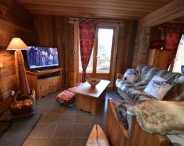 LE CHALET DES LOUPS