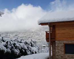 SAUNA PRIVATIF A SERRE CHEVALIER - NAVETTE SKIEUR A 100 METRES - GRANDE TERRASSE