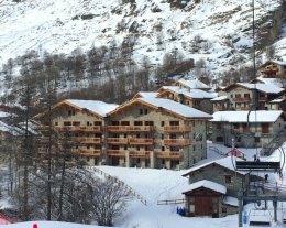 LA BERGERIE : Appartement neuf grand confort au pied des pistes