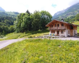 CHALET ANGE 6 à 8 personnes avec SPA extérieur proche La Clusaz et Megeve