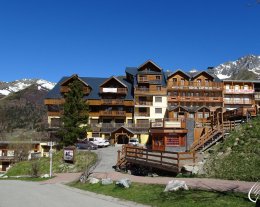 Residence Le Grenier appartement neuf ski aux pieds 8 pers