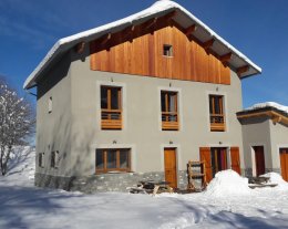 Chalet récent 4* à 200m des pistes  (Location du Dimanche au Dimanche) Chalet récent 4* à 200m des pistes  (Location du Dimanche au Dimanche)
