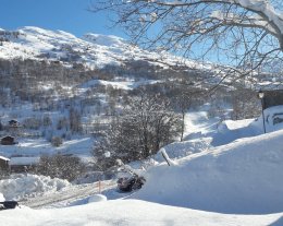 Chalet récent 4* à 200m des pistes  (Location du Dimanche au Dimanche) Chalet récent 4* à 200m des pistes  (Location du Dimanche au Dimanche)