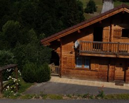La Chevrière, très beau chalet authentique, vue panoramique , proche Megève