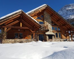 Chalet  Prestige         ***  "les Ecrins"                       Proximité station Serre Chevalier / Puy St Vincent