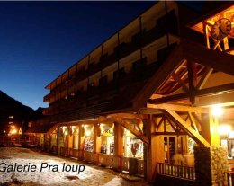  30 m²     3*     PRA-LOUP 1600 au pied des pistes Alpes du Sud