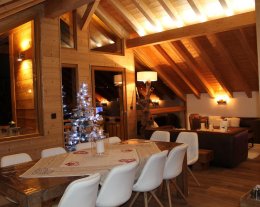AlpenRose   5 * proche des pistes, avec sauna et espace détente 