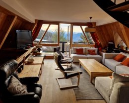 LE CHALET POINTU DE CAPUCINE ****   sur les pistes 