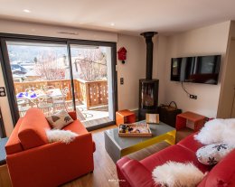 Chalet HYGGE Saint-Lary - Centre / Gîte Cosy / ****  5D / 2 Chbres  / 3 pièces - 51m² / 4 pers/ Spa - Vue Imprenable- Accueil Vélo - Parking sécurisé avec Bornes rech VE