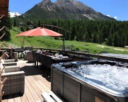 Chalet d'exception La Clautre 160 m²  16 personnes  Ski aux pieds Montgenèvre