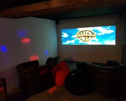 CHALET SUR LES PISTES SKI AUX PIEDS 16 PERSONNES JACUZZI VUE MONTAGNE BILLARD SALLE CINEMA
