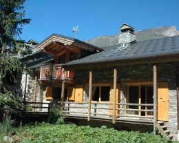 Chalet de charme skis aux pied