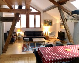 Ref. DUMON - Magnifique appartement en maison de pays rénovée à deux pas des pistes ! Ref. DUMON - Magnifique appartement en maison de pays rénovée à deux pas des pistes !