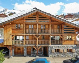 Chalet "Solar est " de Charme pour 11 personnes, Proximité des Pistes & Commodités à Portée