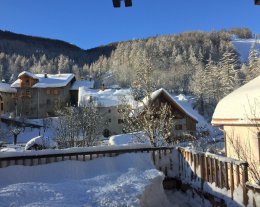 Ref. COMPAIN - Superbe appartement en maison de pays rénovée avec grande terrasse ! Ref. COMPAIN - Superbe appartement en maison de pays rénovée avec grande terrasse !