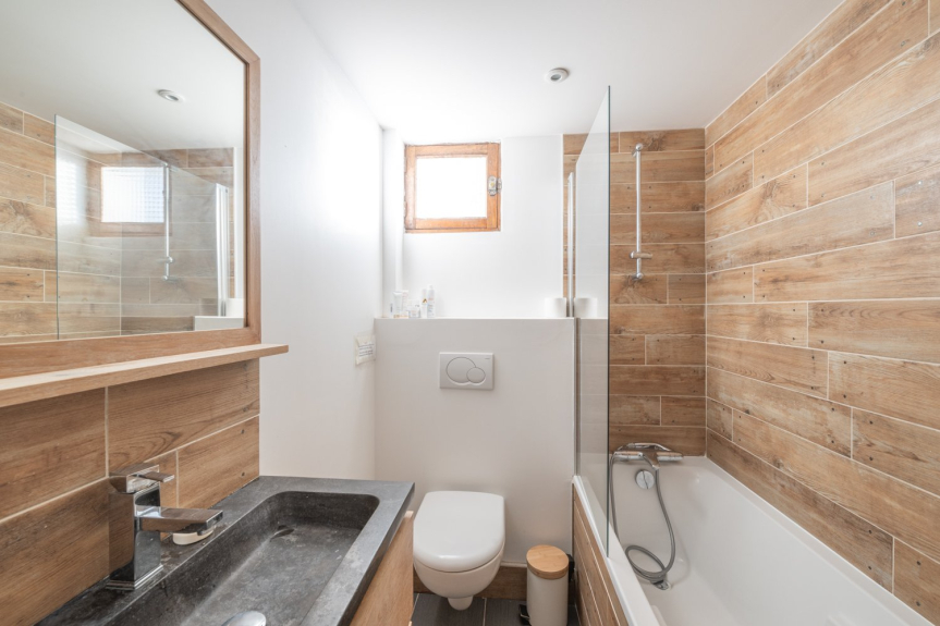 bathroom 4, bathtub, sink and toilet