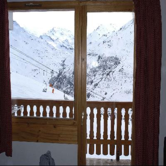 VUE DU BACON SUR LES PISTES