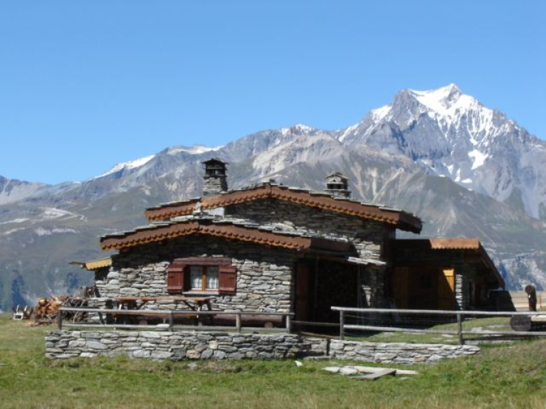 location chalet montagne isole