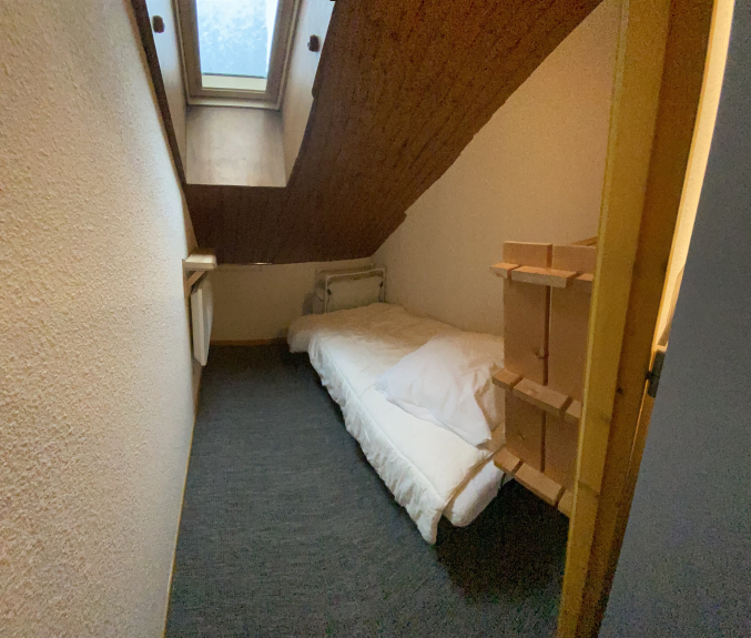 Chambre 2 : 1 lit en 80 cm
