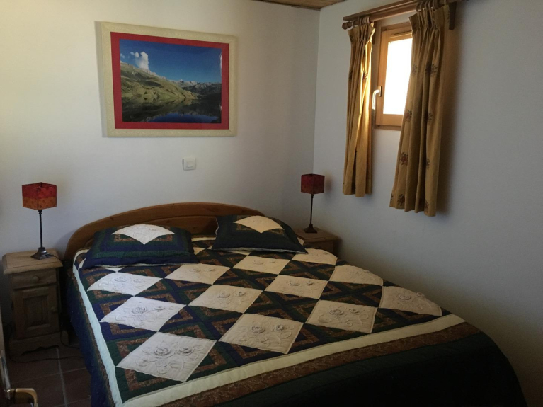 chambre double 140 cm