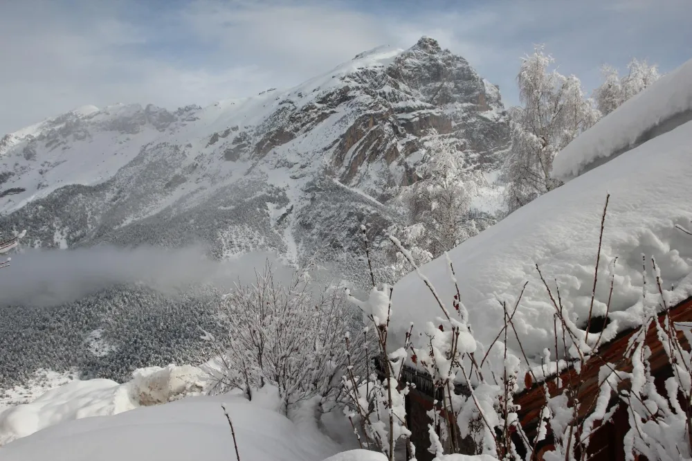 Vue depuis le coin salon, après une exceptionnelle chute de neige.