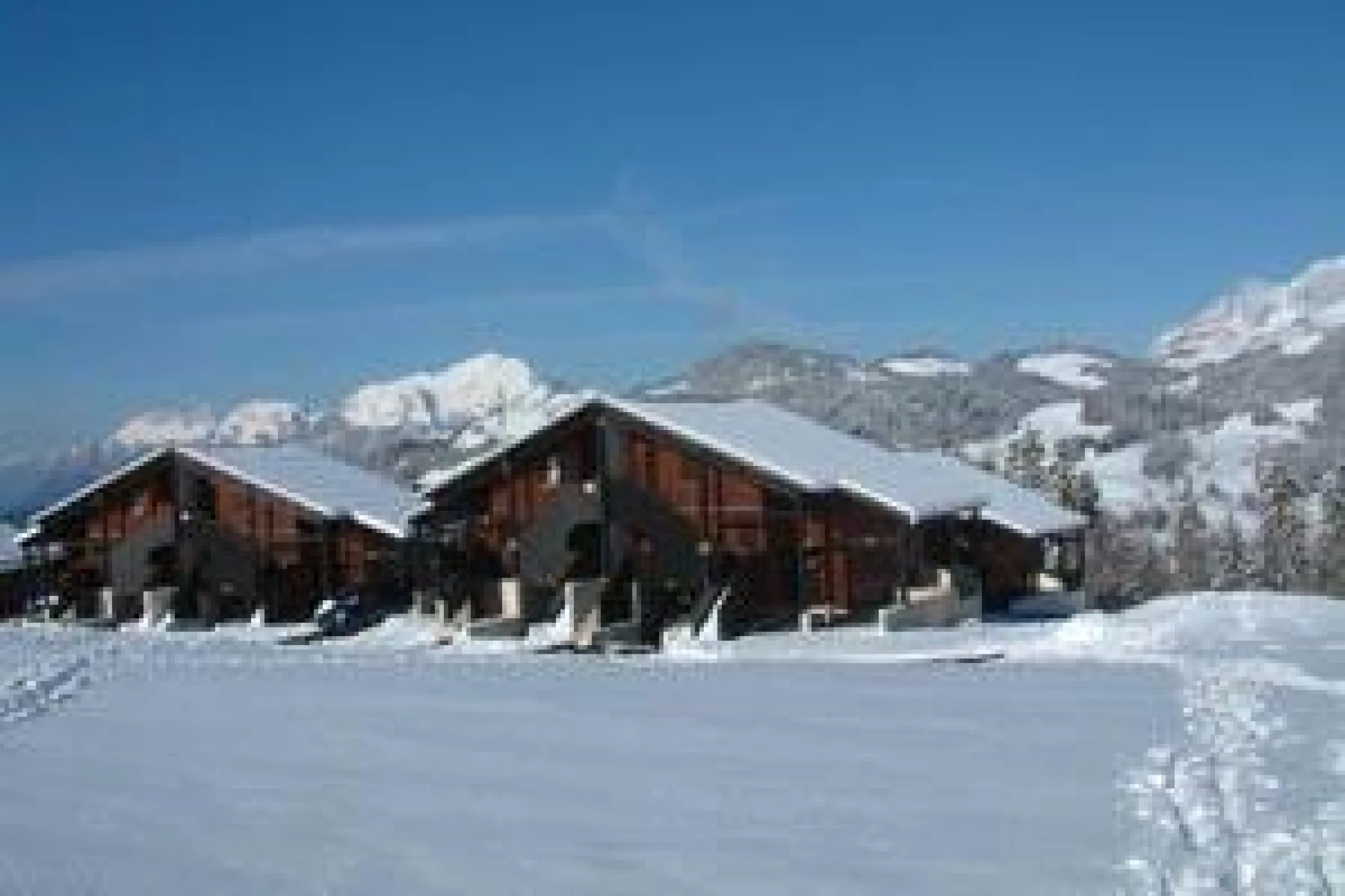 Chalet sur lieu dit Le Cernix/  Paysage somptueux , comme un balcon face à la Chaîne des Aravis