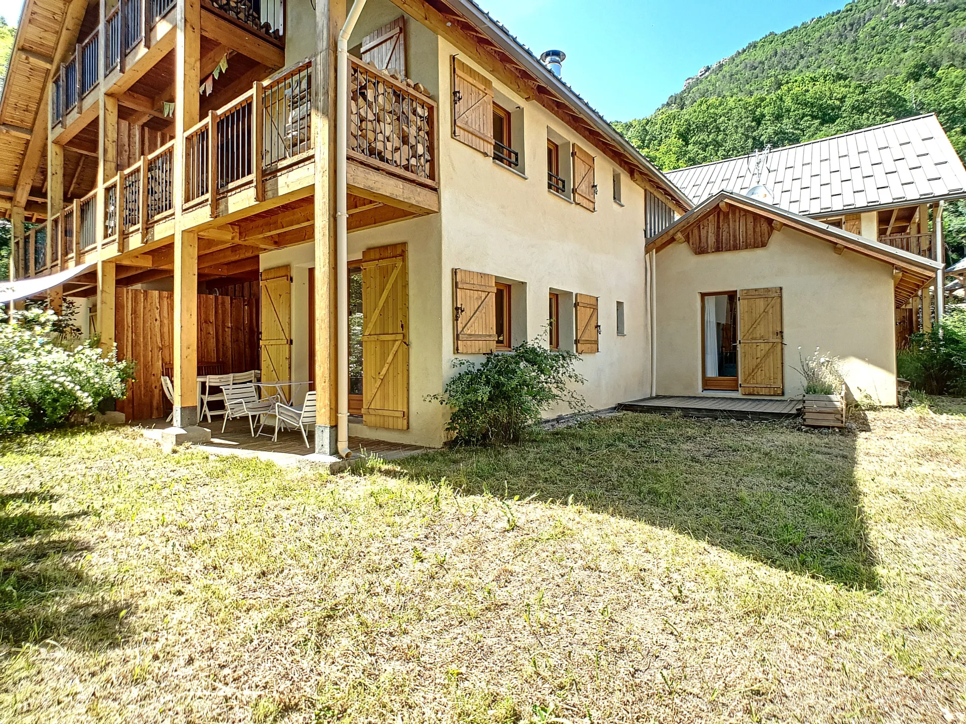 Appa arzu - vallouise. très bel appartement 3 pièces. ( 5 personnes)