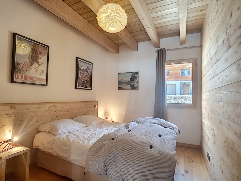 Chal le cerf rouge - pelvoux : magnifique chalet de prestige (8 personnes)