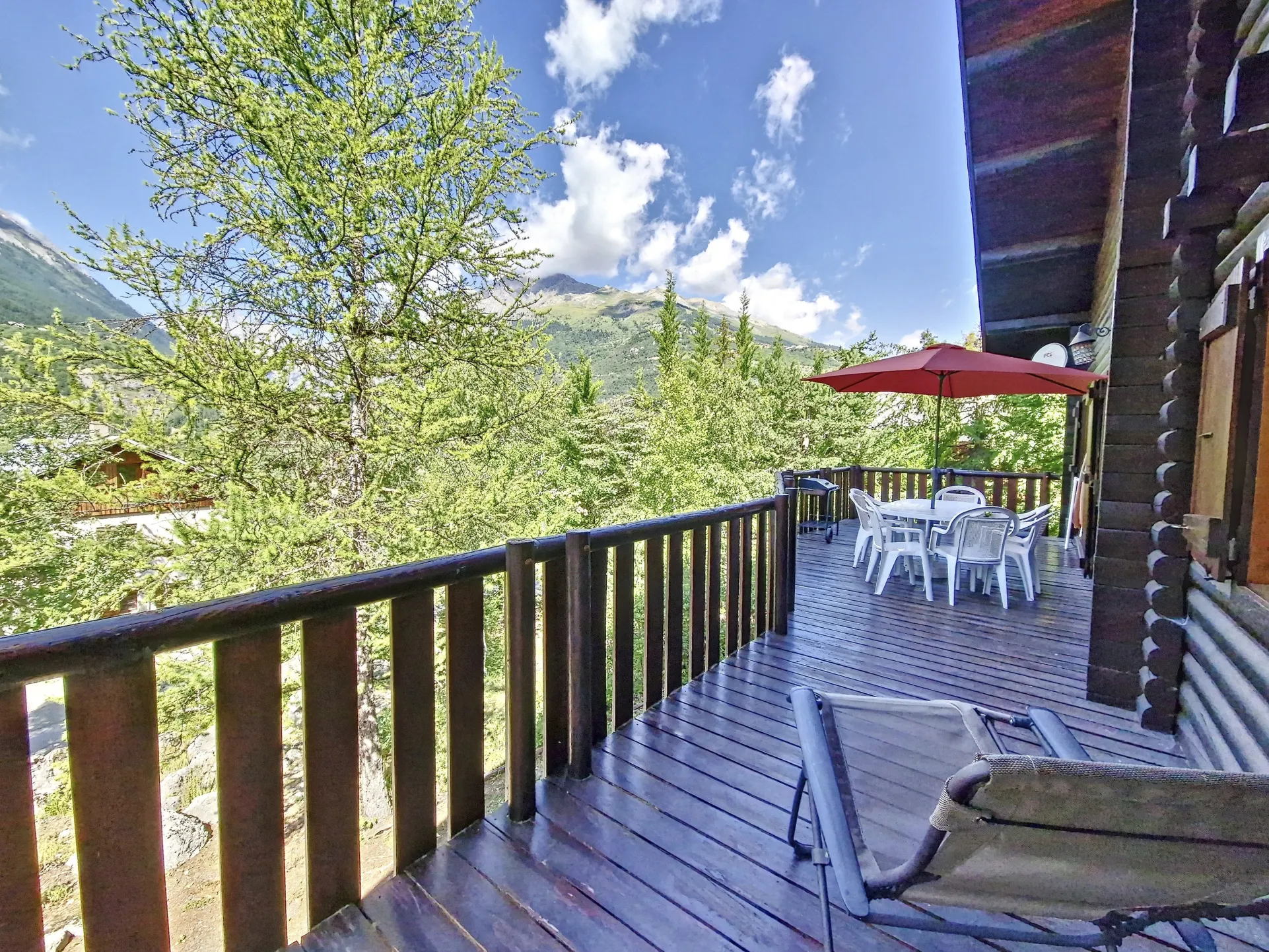 Chal manou - vallouise- la casse : chaleureux chalet "rétro"