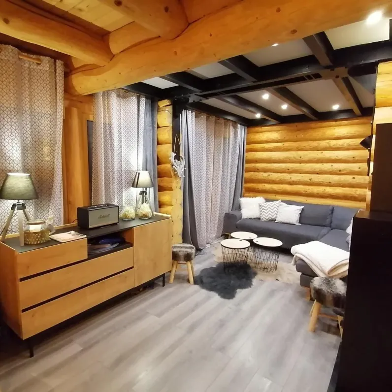 Le zen : grand chalet familial en rondins, moderne et cosy, 2 ou 3 familles; 12 couchages