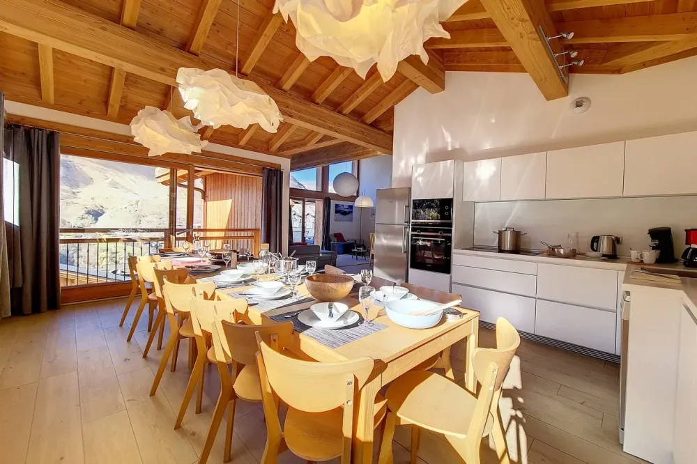 Chalet litote